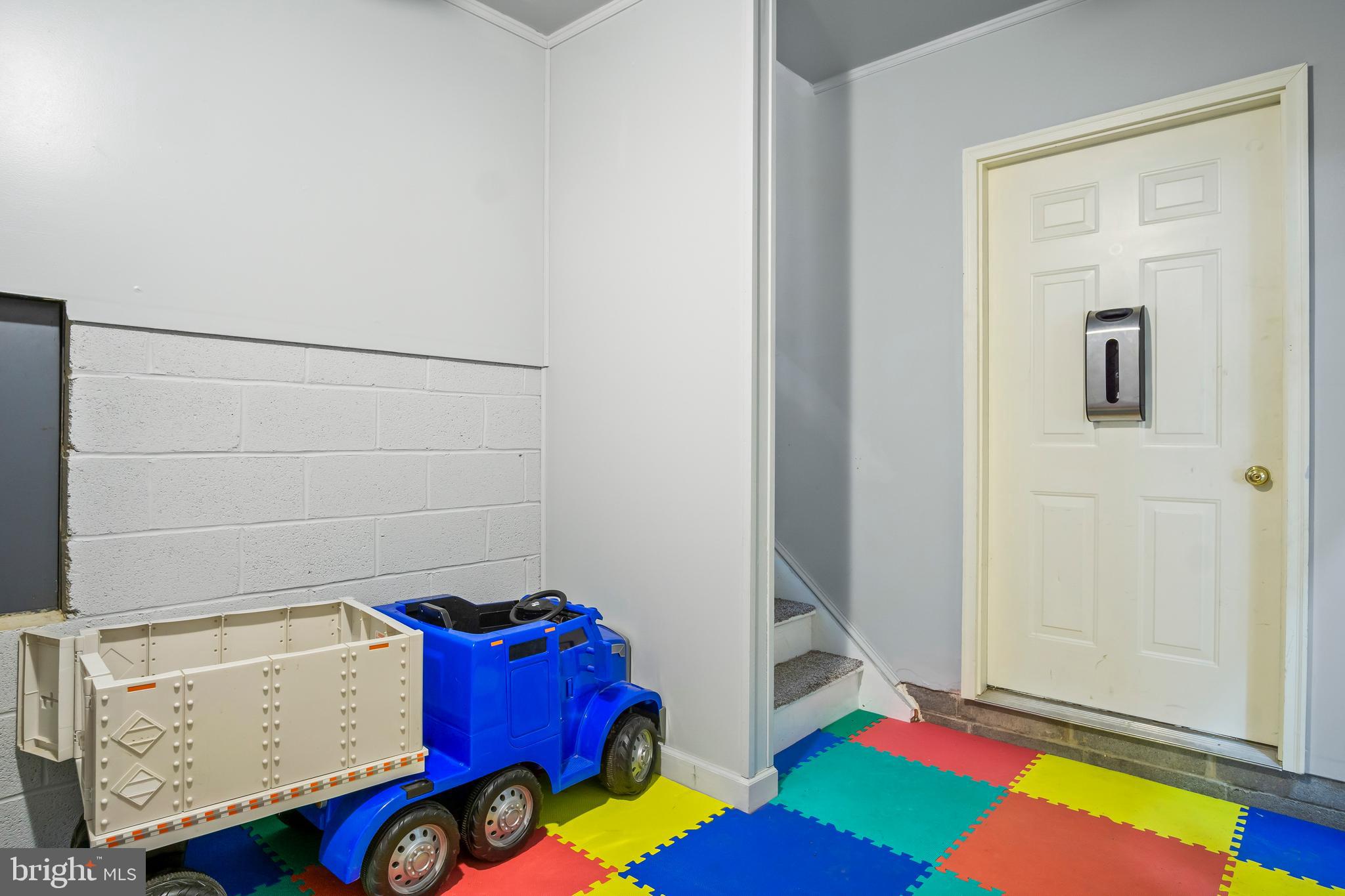 MARLOWE WOODS - Residential