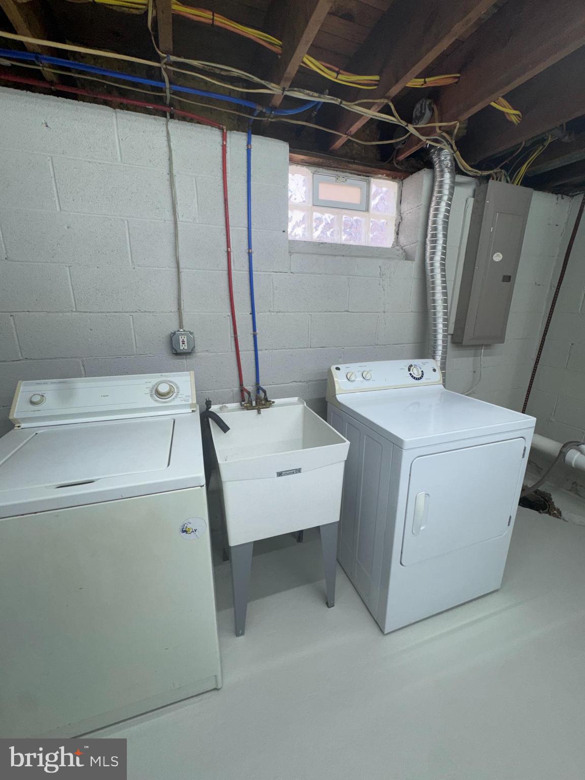 LESTER - Residential