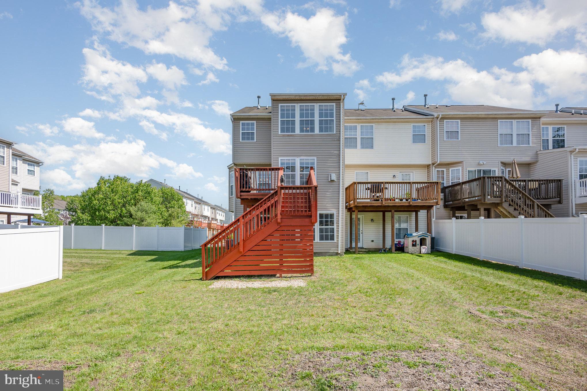 EAGLES LANDING AT WATERS EDGE - Residential