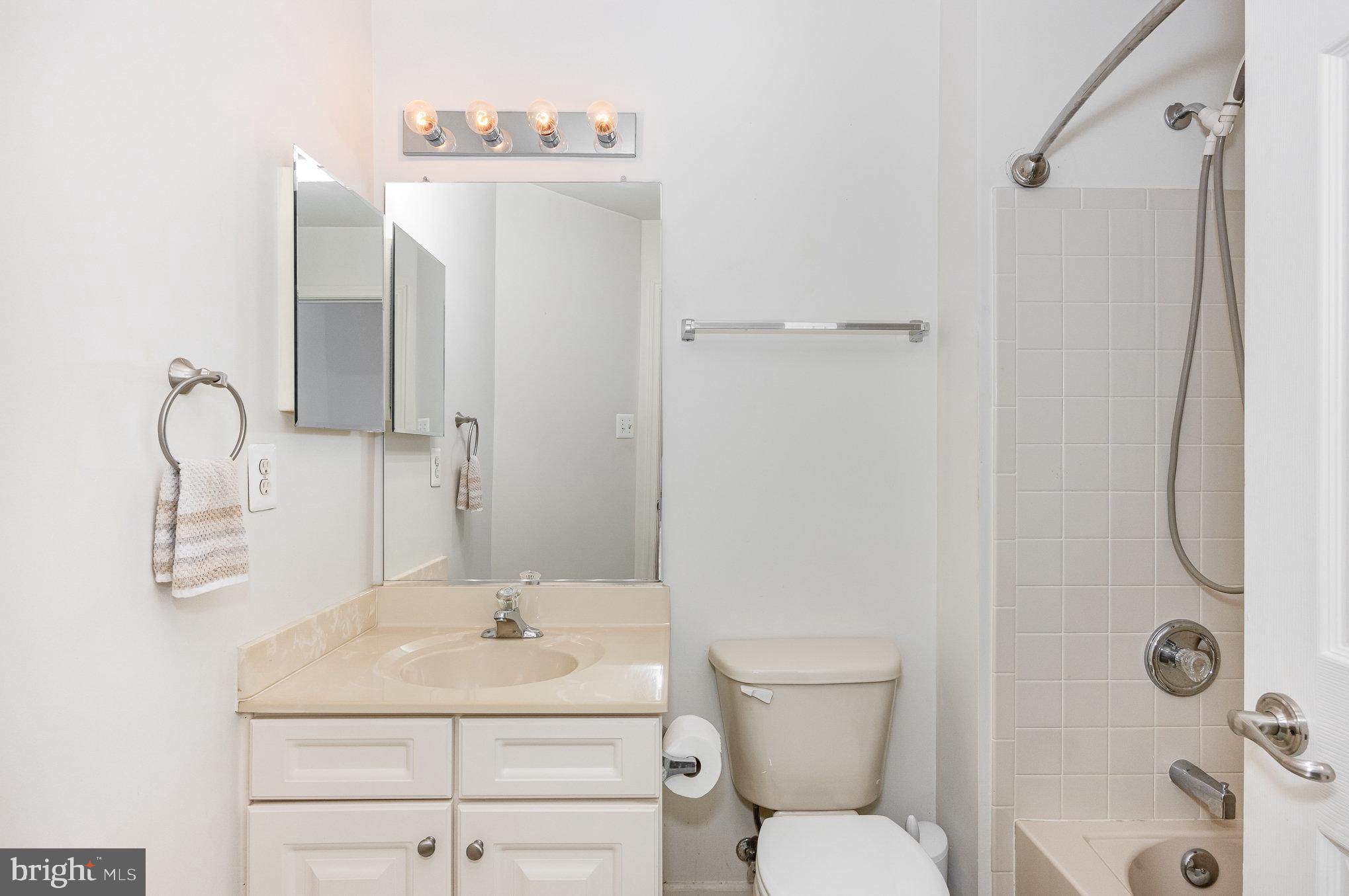 EAGLES LANDING AT WATERS EDGE - Residential