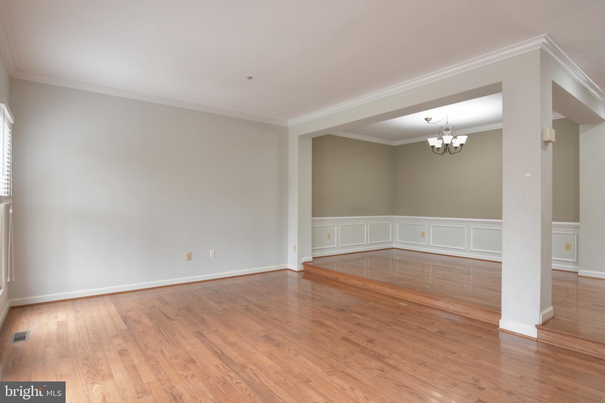 3 STERLING COURT