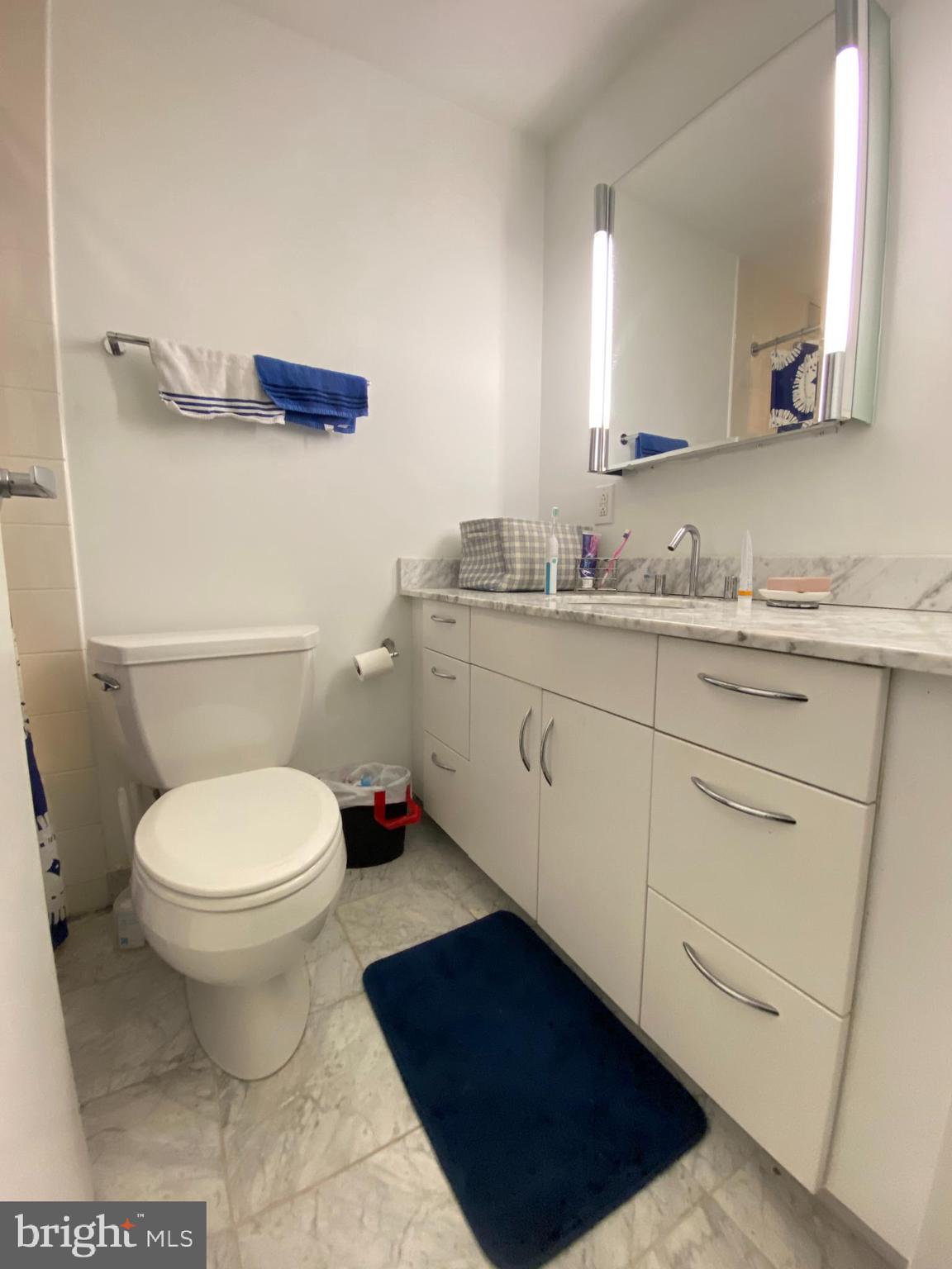 RITTENHOUSE SQUARE - Residential Lease