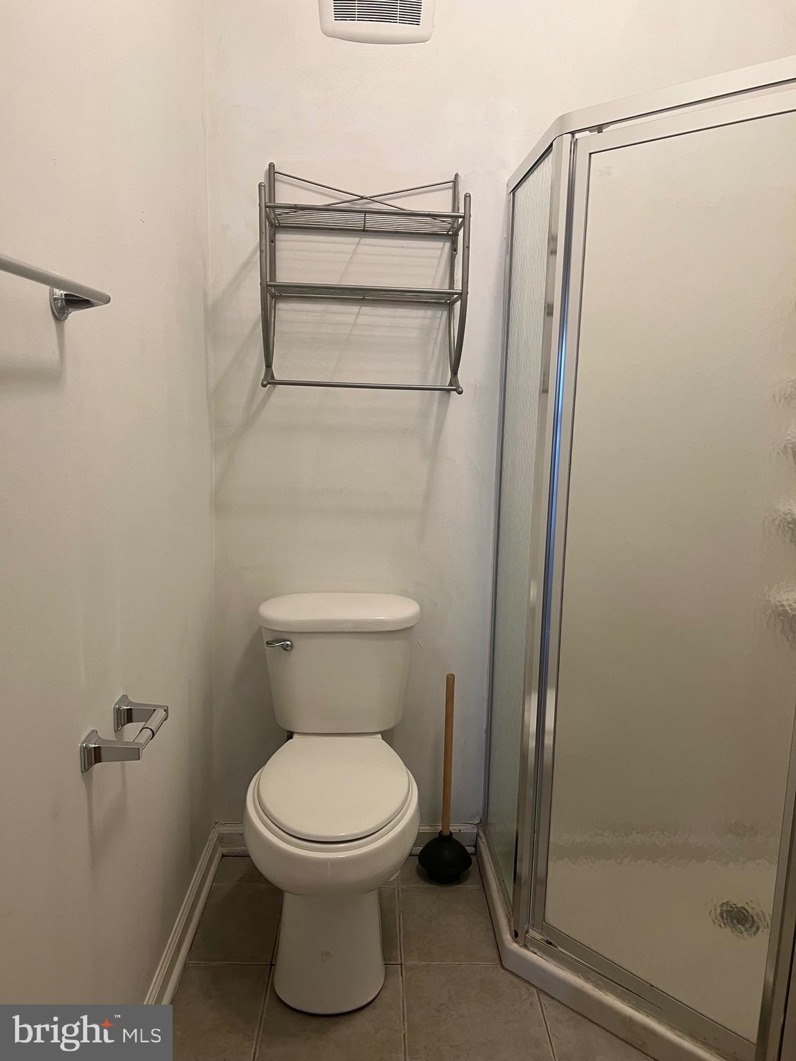 PHILADELPHIA (NORTH) - Residential Lease