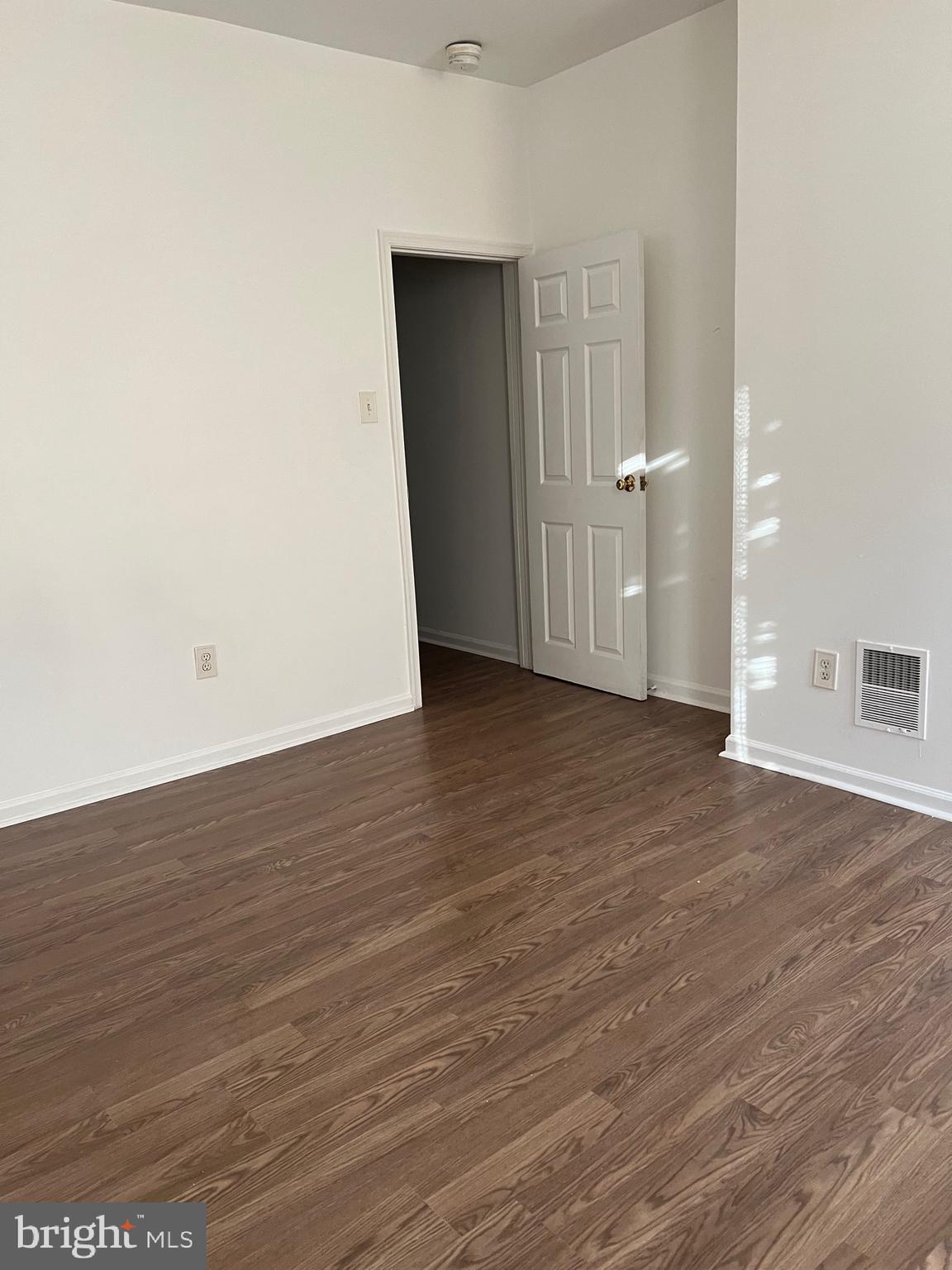 PHILADELPHIA (NORTH) - Residential Lease