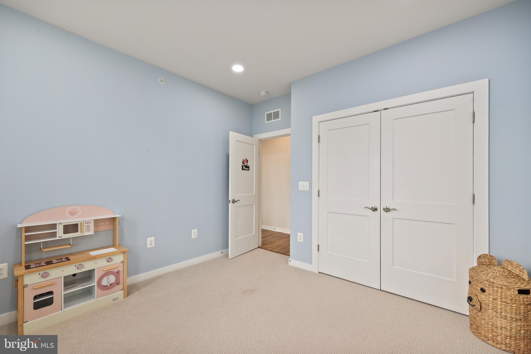 ASHBROOK - Residential