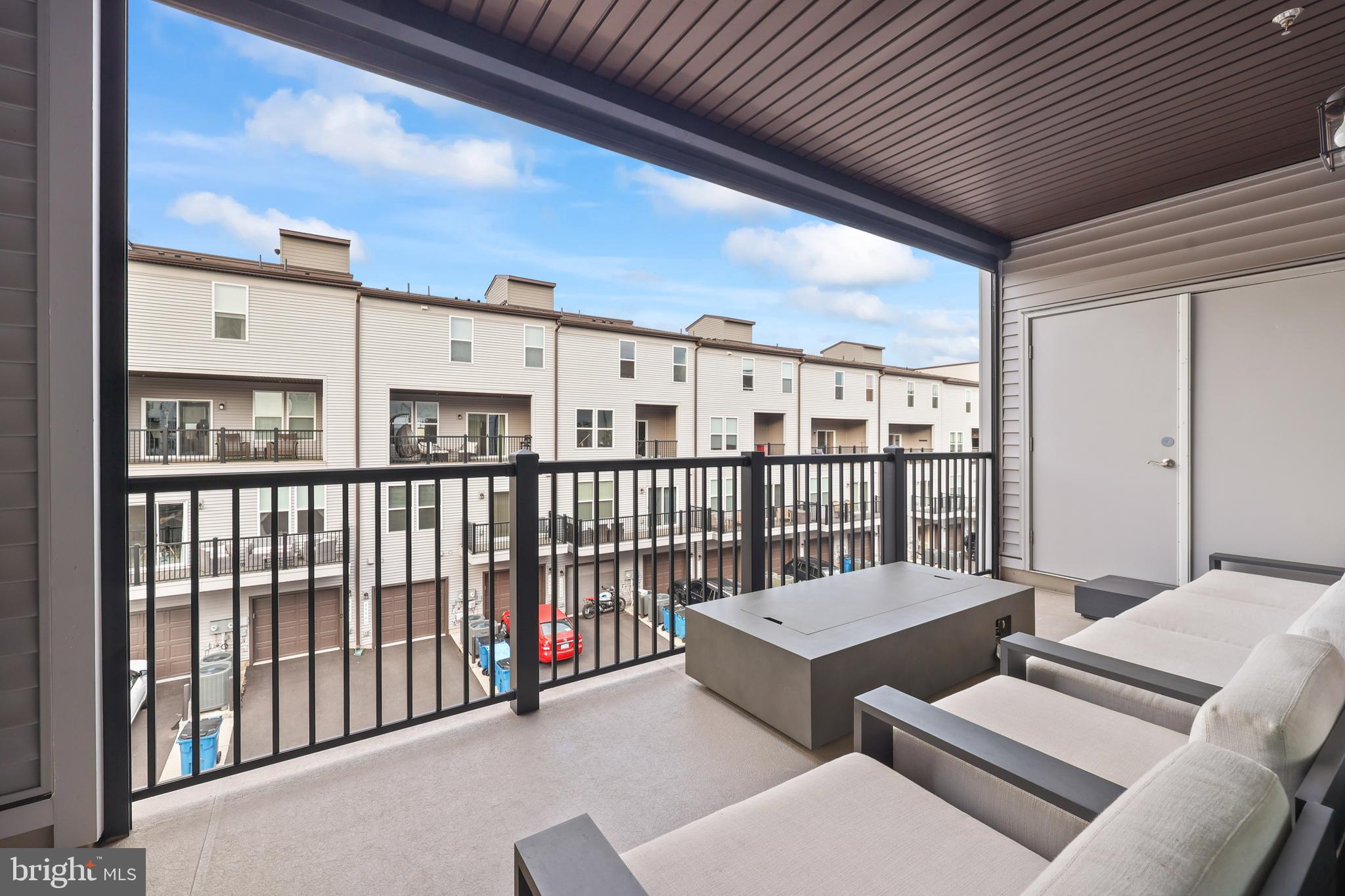 ASHBROOK - Residential