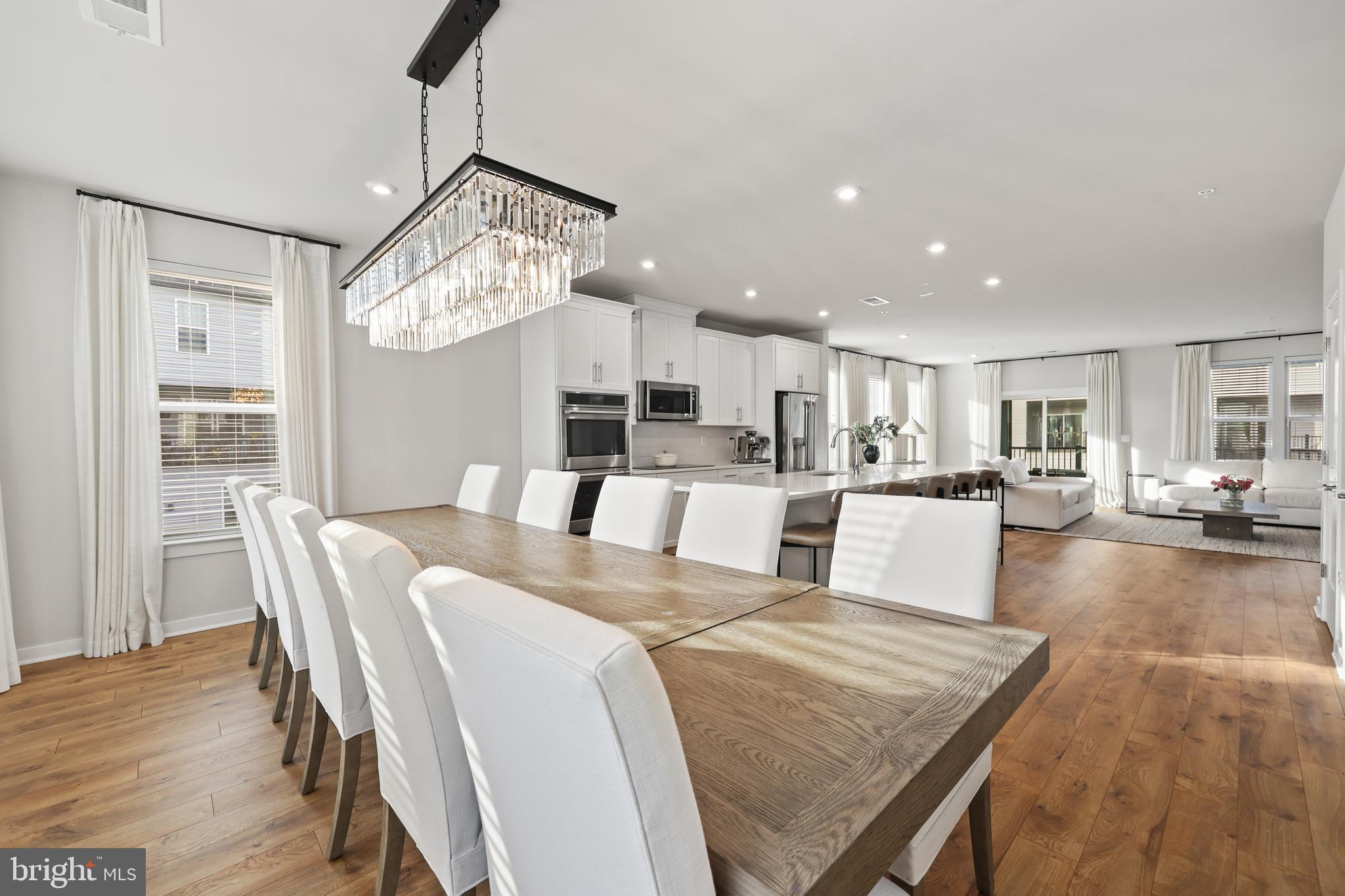 ASHBROOK - Residential