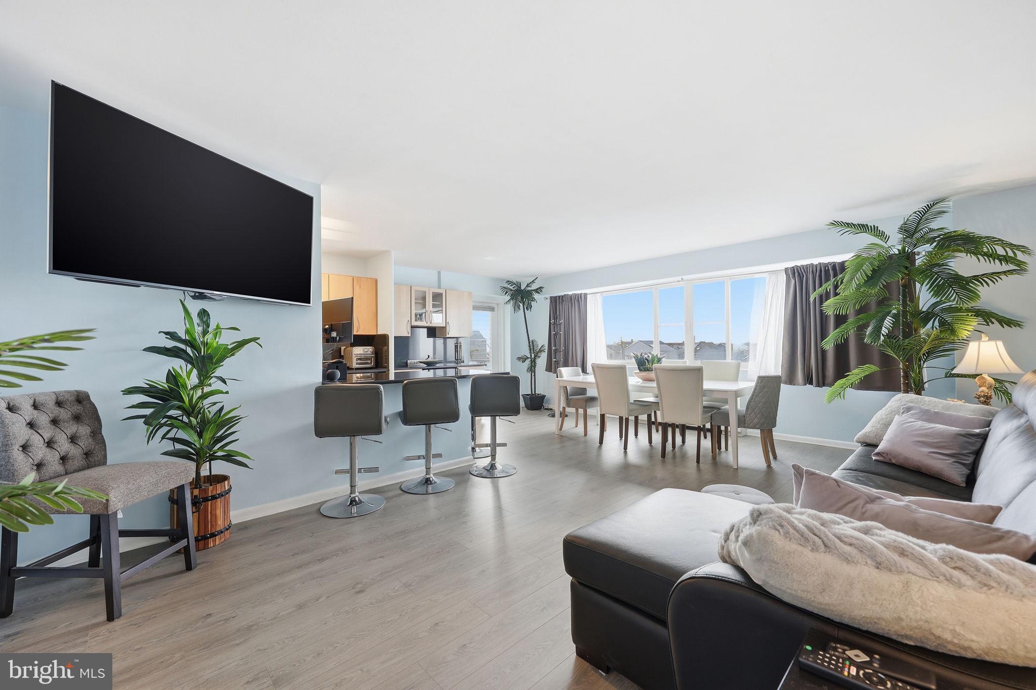 6101 MONMOUTH AVENUE 401