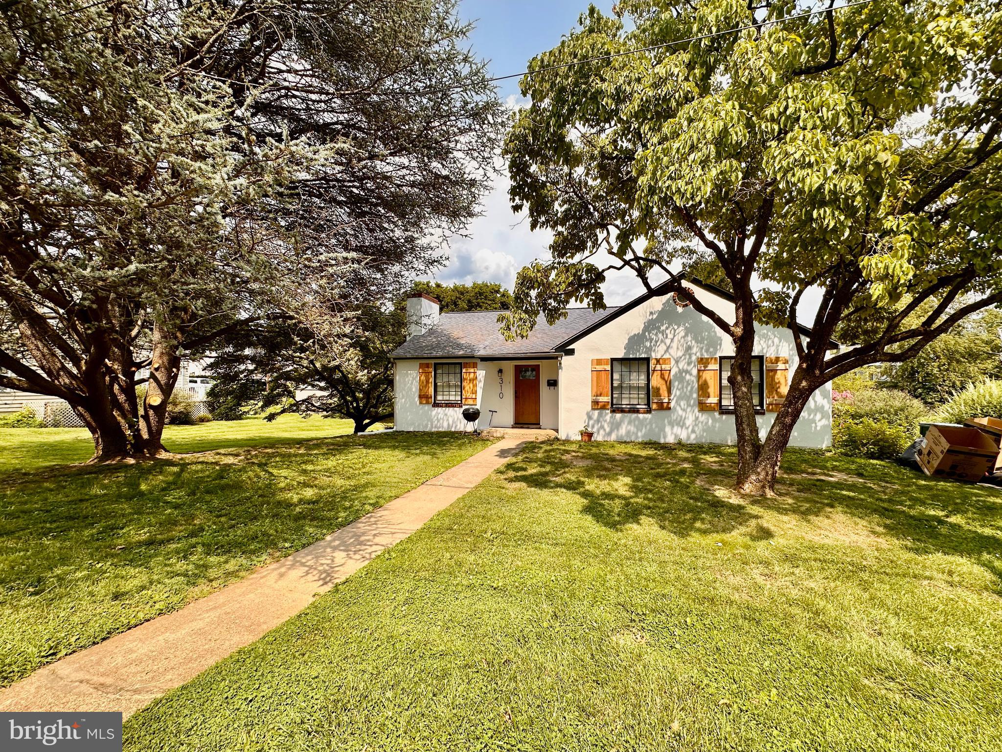 310 SUMMIT AVENUE