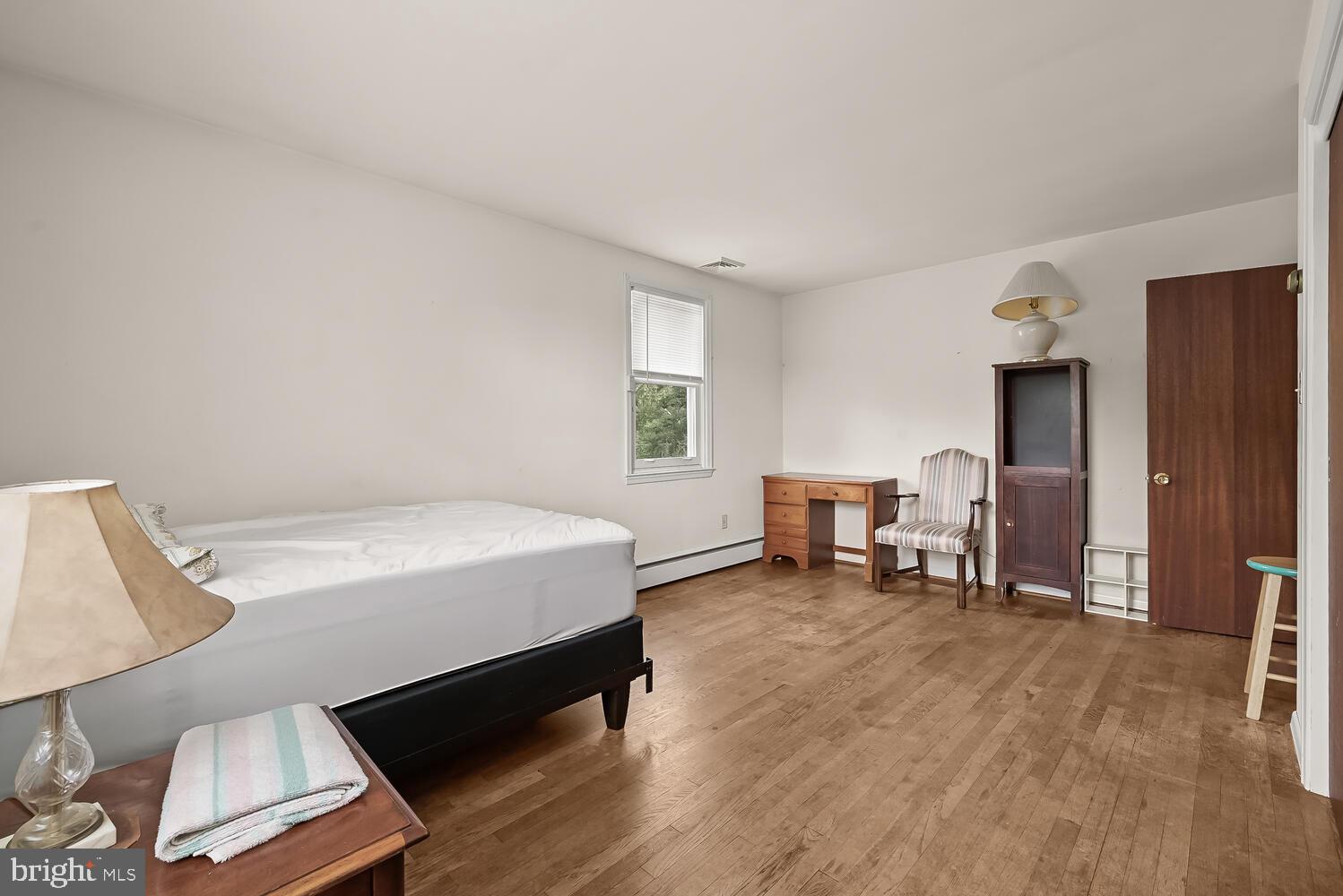 WINDSOR MILL - Residential