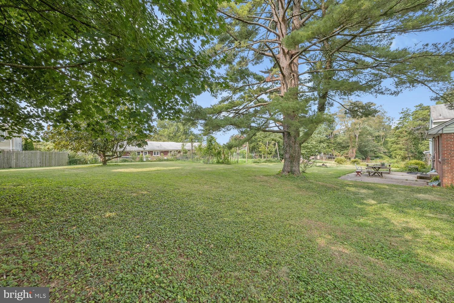 WINDSOR MILL - Residential