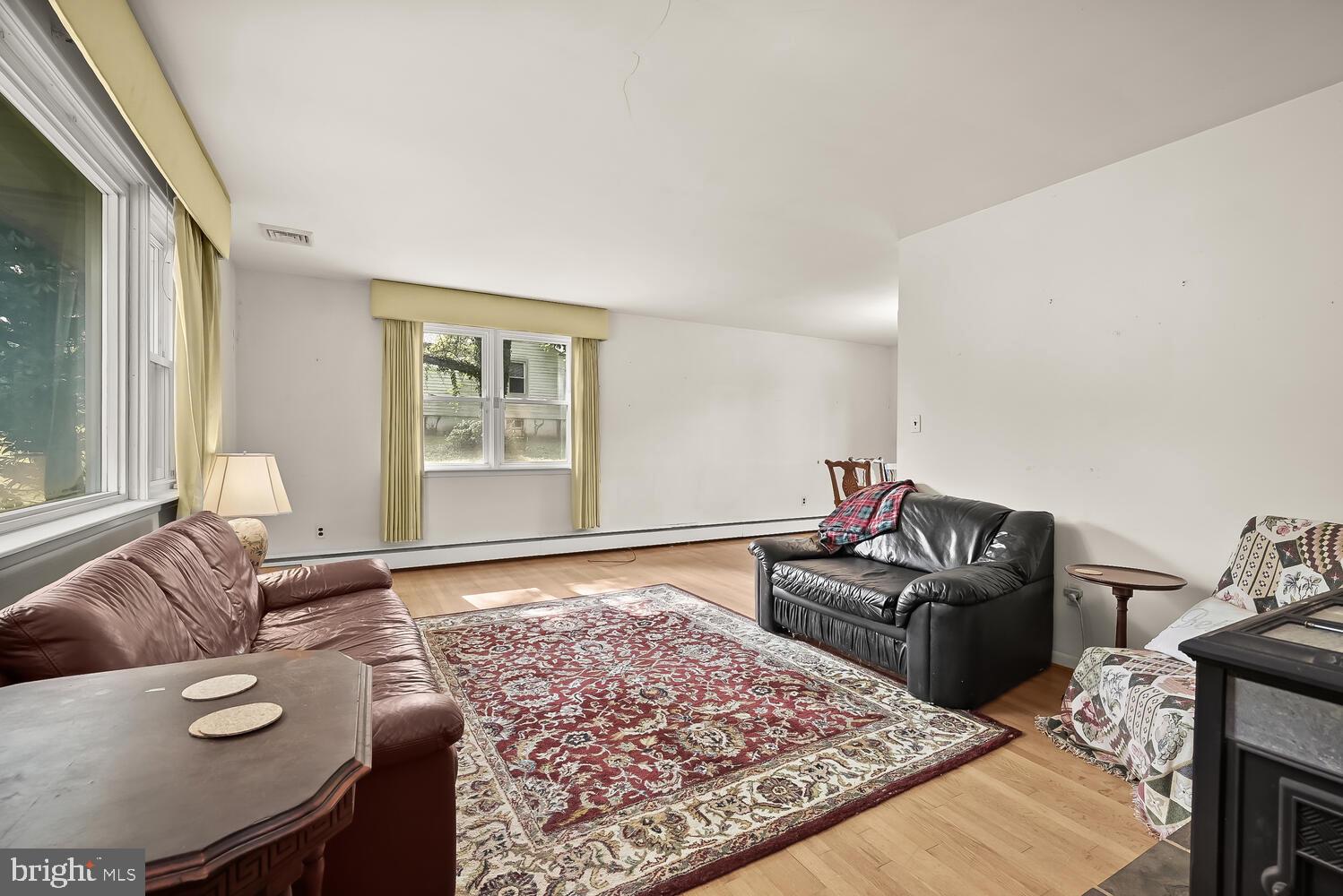 WINDSOR MILL - Residential