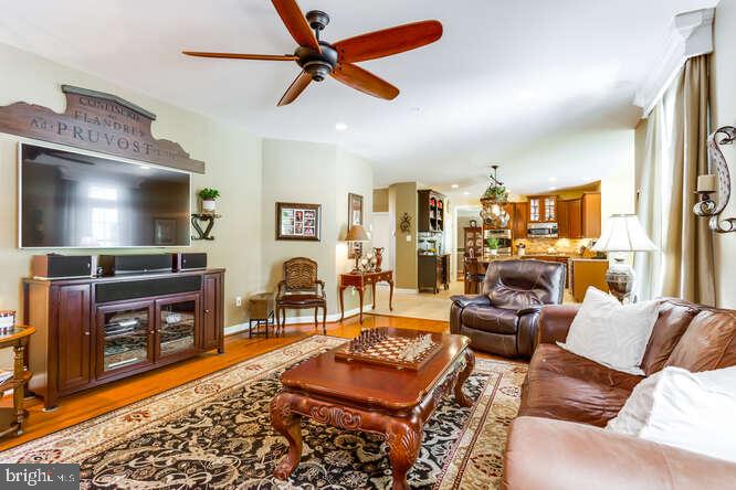 HIGHLAND FARM - Residential