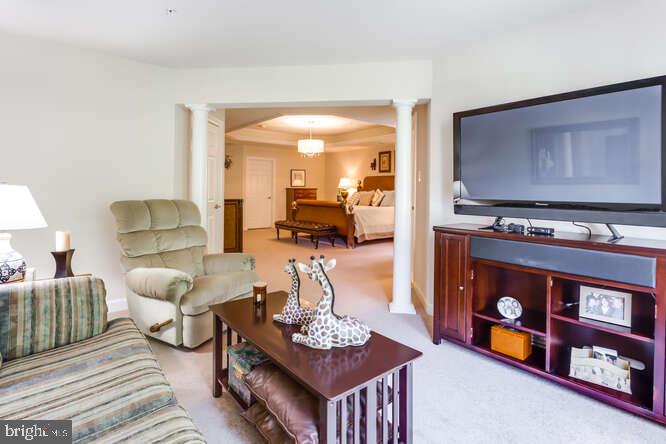 HIGHLAND FARM - Residential