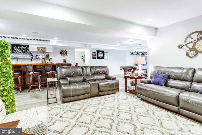 HIGHLAND FARM - Residential