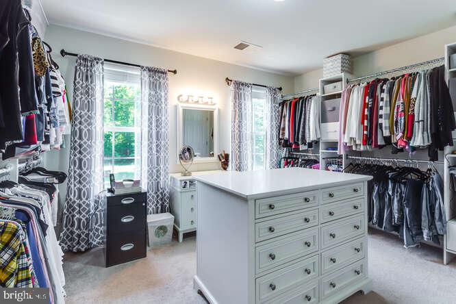 HIGHLAND FARM - Residential