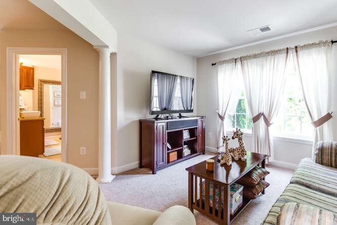 HIGHLAND FARM - Residential