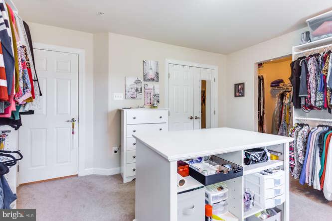 HIGHLAND FARM - Residential