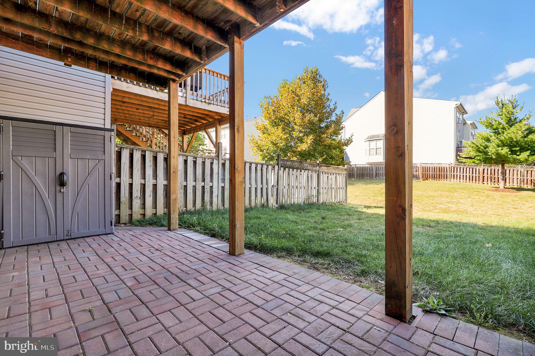 NORTH CROSSING - Residential