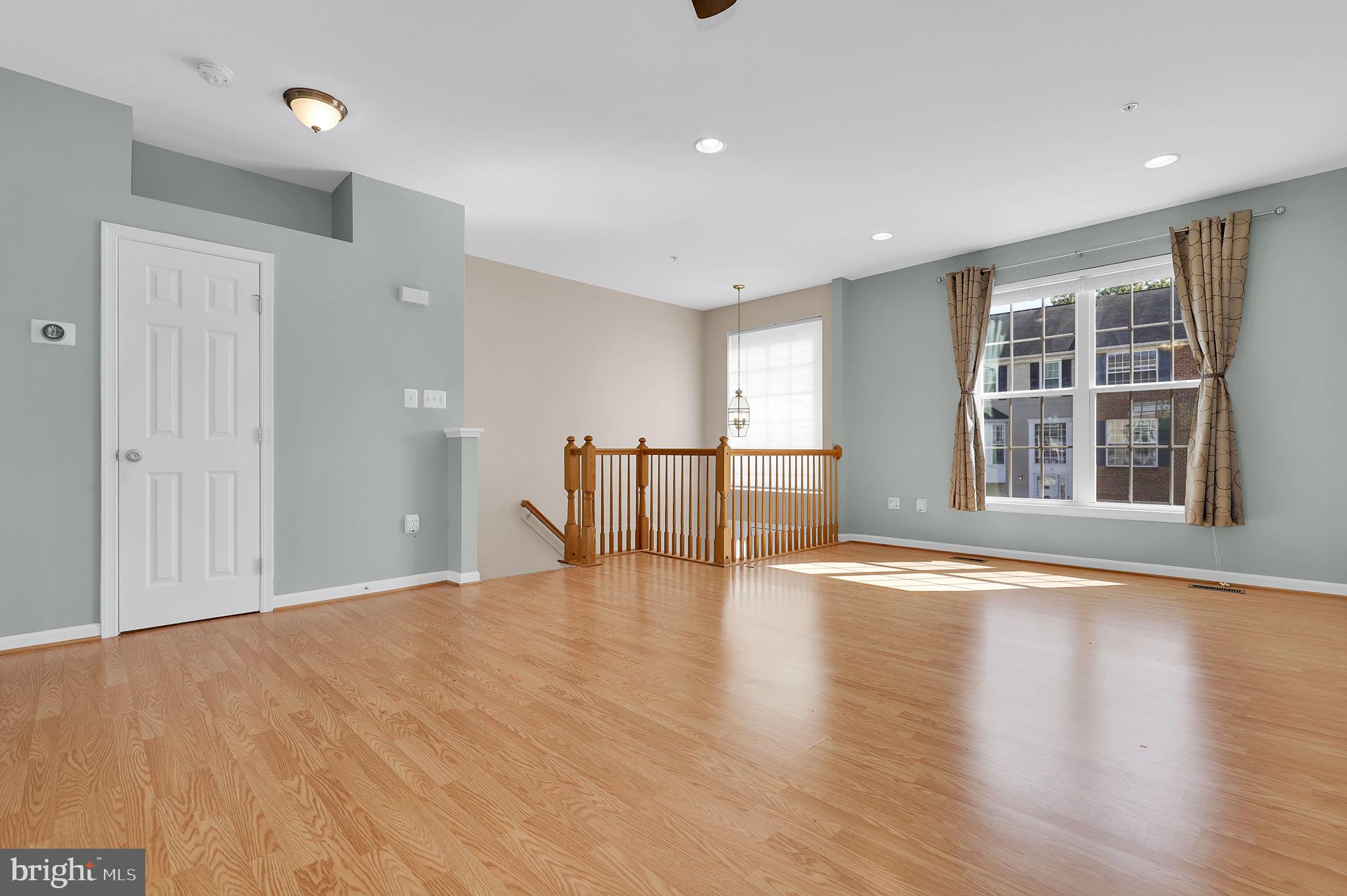 NORTH CROSSING - Residential