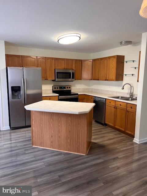 COUNTY GREEN - Residential Lease