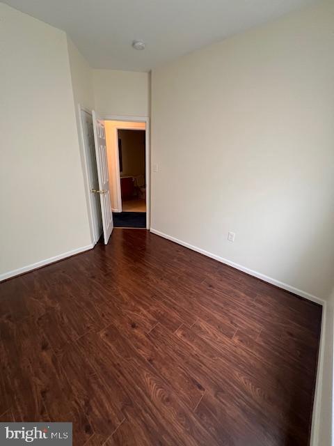 COUNTY GREEN - Residential Lease