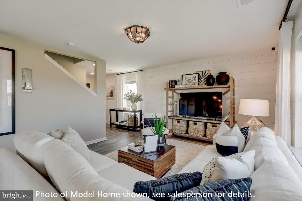 RED HILL - Residential