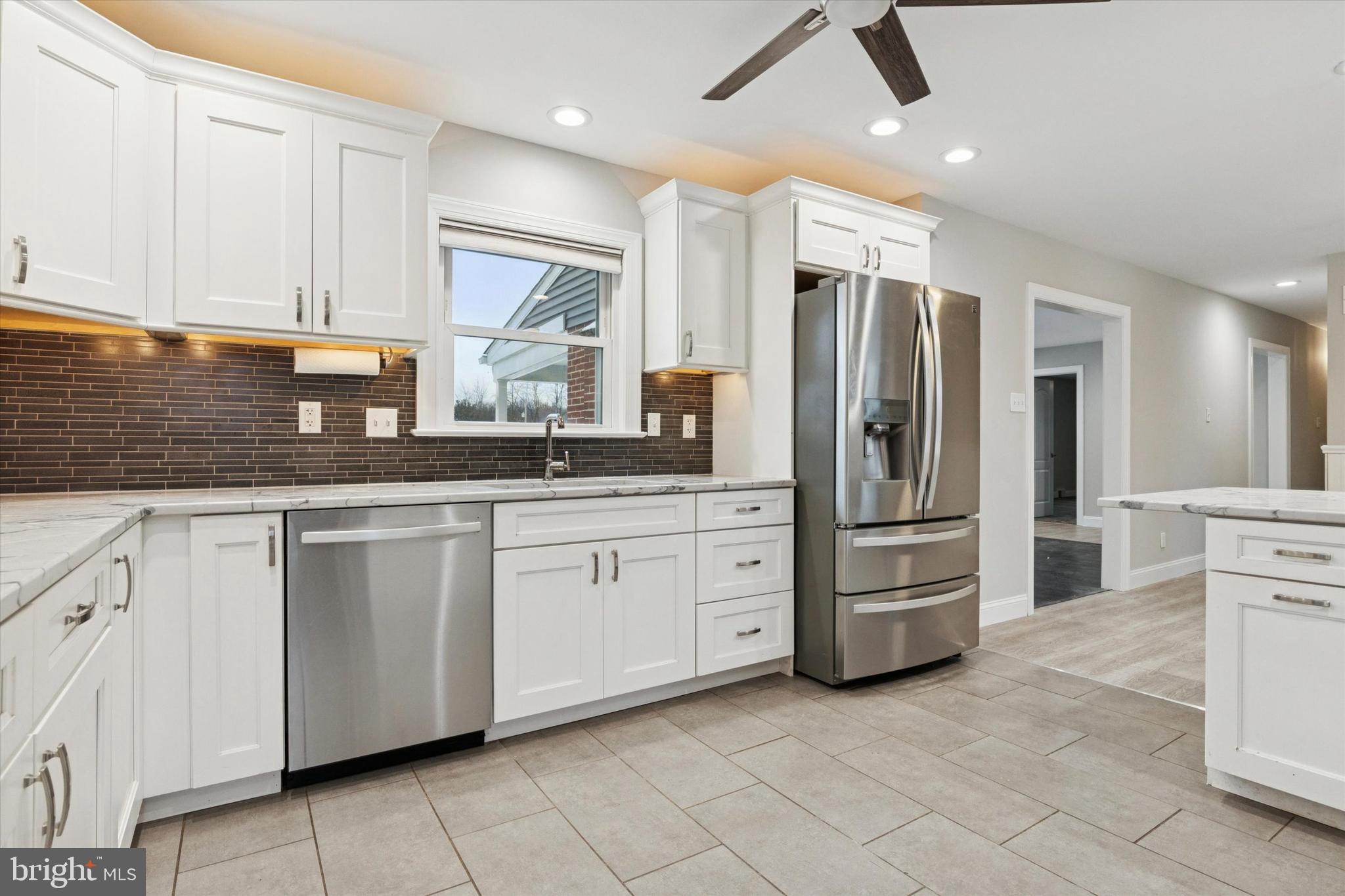 WESTVIEW ACRES - Residential