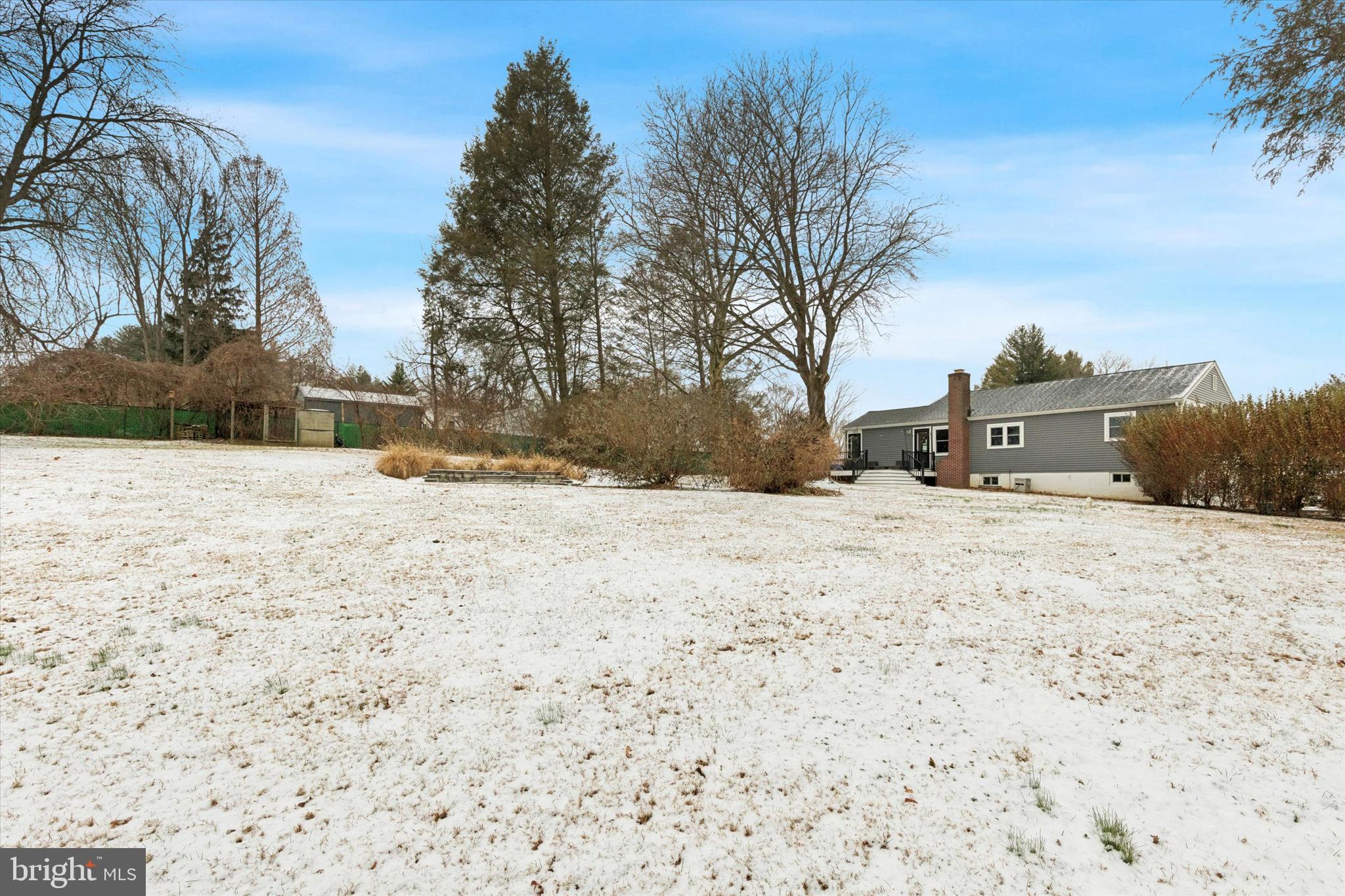 WESTVIEW ACRES - Residential