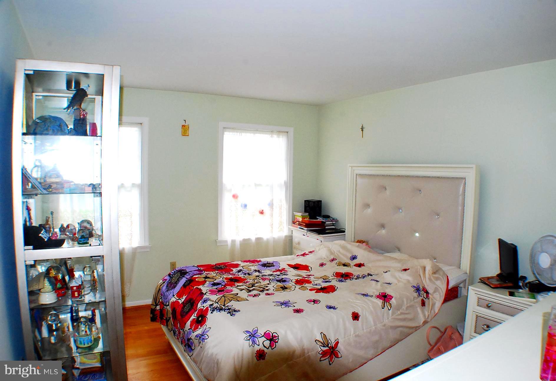 COUNTRY LIFE ACRES - Residential