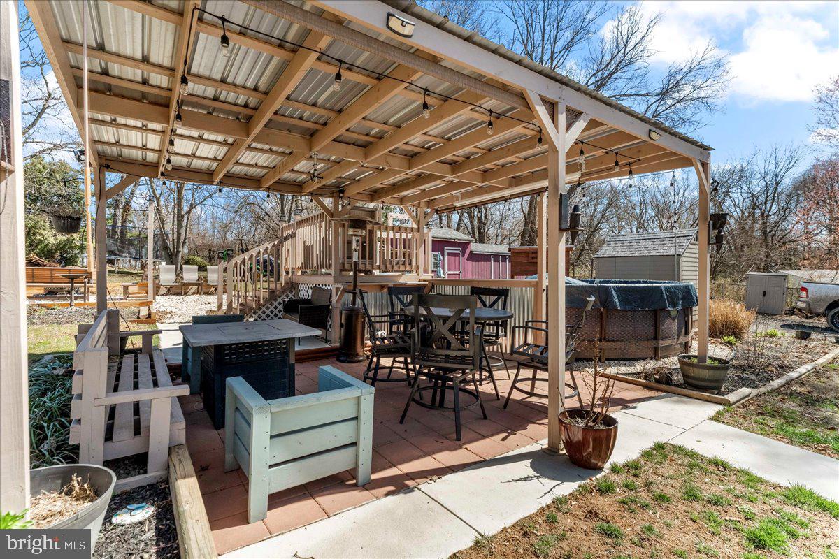 HEATHER FIELDS - Residential