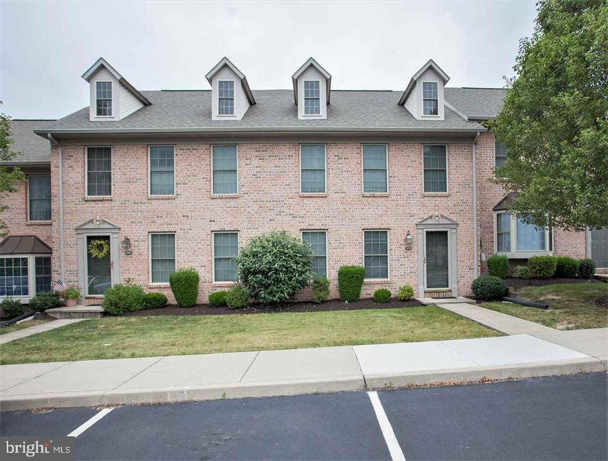 Kick back & relax in this low maintenance town home! The condo association takes care of the exterior. Situated in a gorgeous neighborhood w/ mountain views. Tasteful floor plan flows from the living room into a spacious formal dining room.  Kitchen has updated appliances, ample counter & cabinet space w/ recessed lighting & breakfast bar.  The green space out back can be enjoyed from your balcony or large finished walk out basement. Brand new heating system in 2017. Access to community gym!
