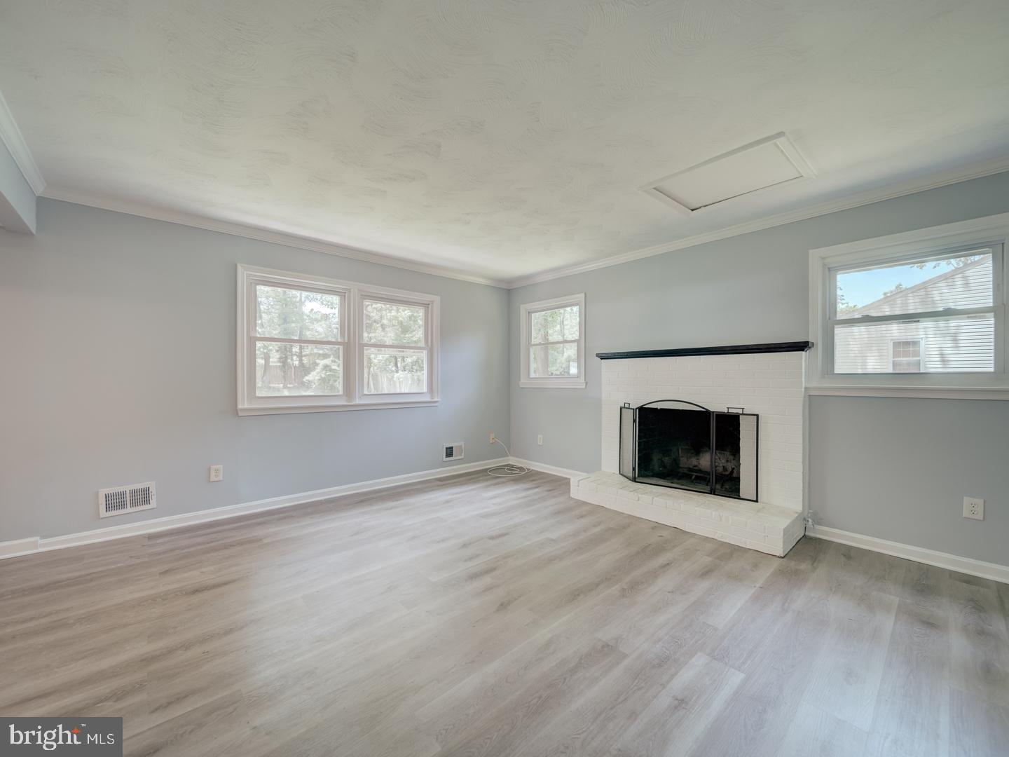 SHERWOOD FOREST - Residential