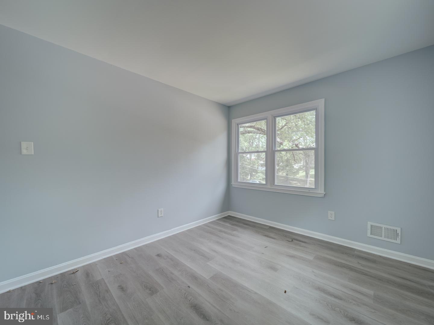 SHERWOOD FOREST - Residential