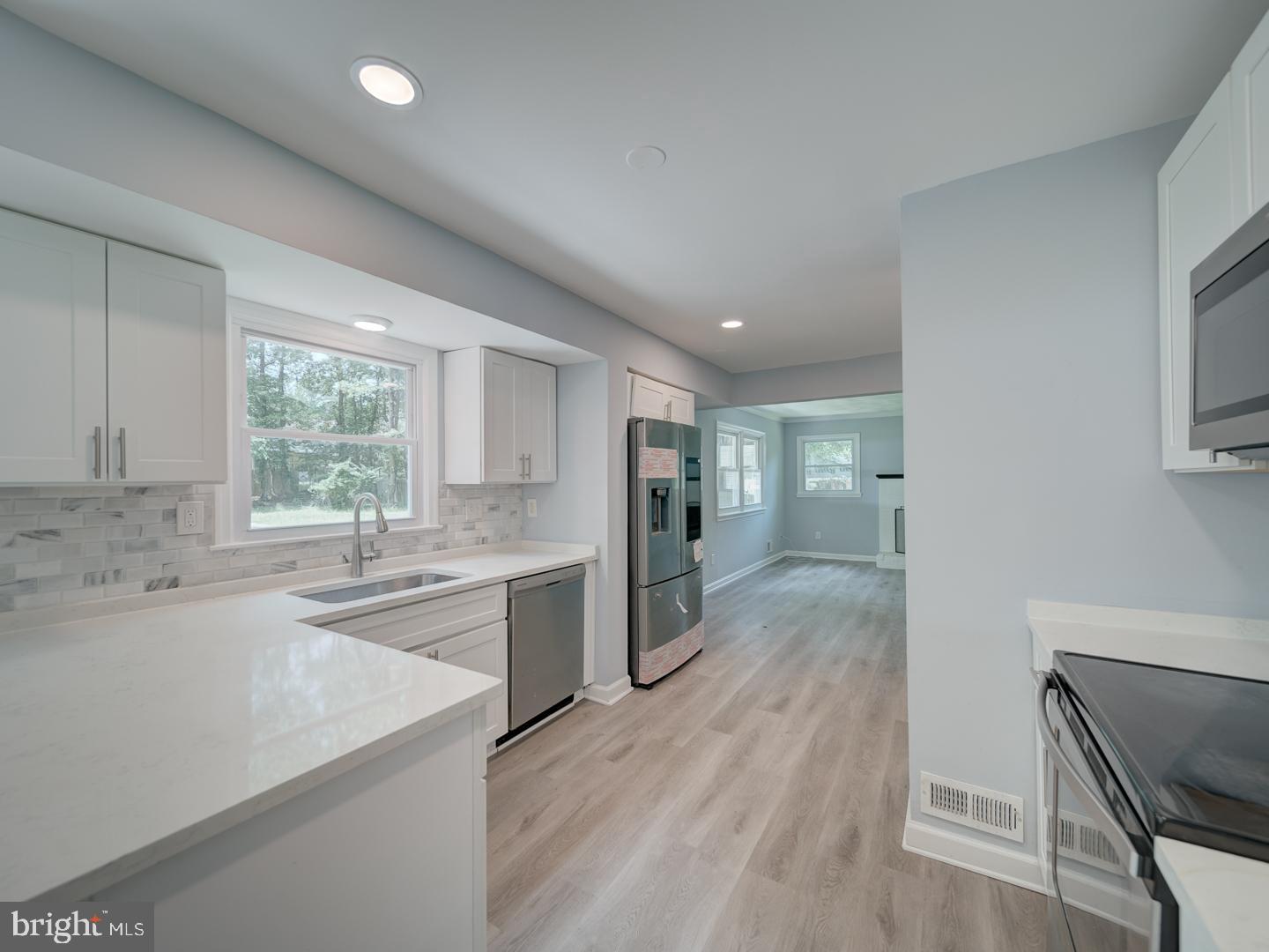 SHERWOOD FOREST - Residential