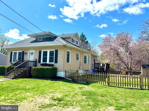214 Ashland Avenue, Cherry Hill, NJ MLS: NJCD2089664