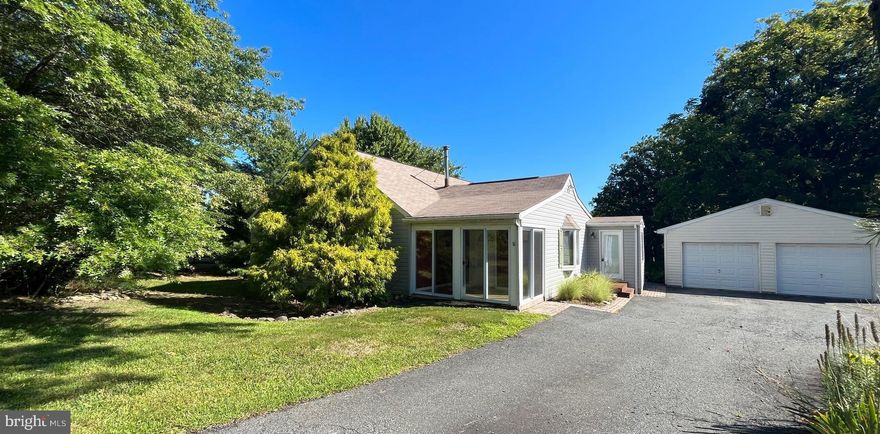 Single family home in Bel Air! Great location! 3 bedrooms, 2 full baths. Hardwood Floors. Stone fireplace and Pellet Stove. All Appliances convey. 2 car detached garage. Deck. Private back yard.
Must use WEICHERT REALTORS application & lease. $50 cash each credit applicant over 18 yrs of age. 1st month's rent & security deposit must be certified funds; NO personal checks accepted!