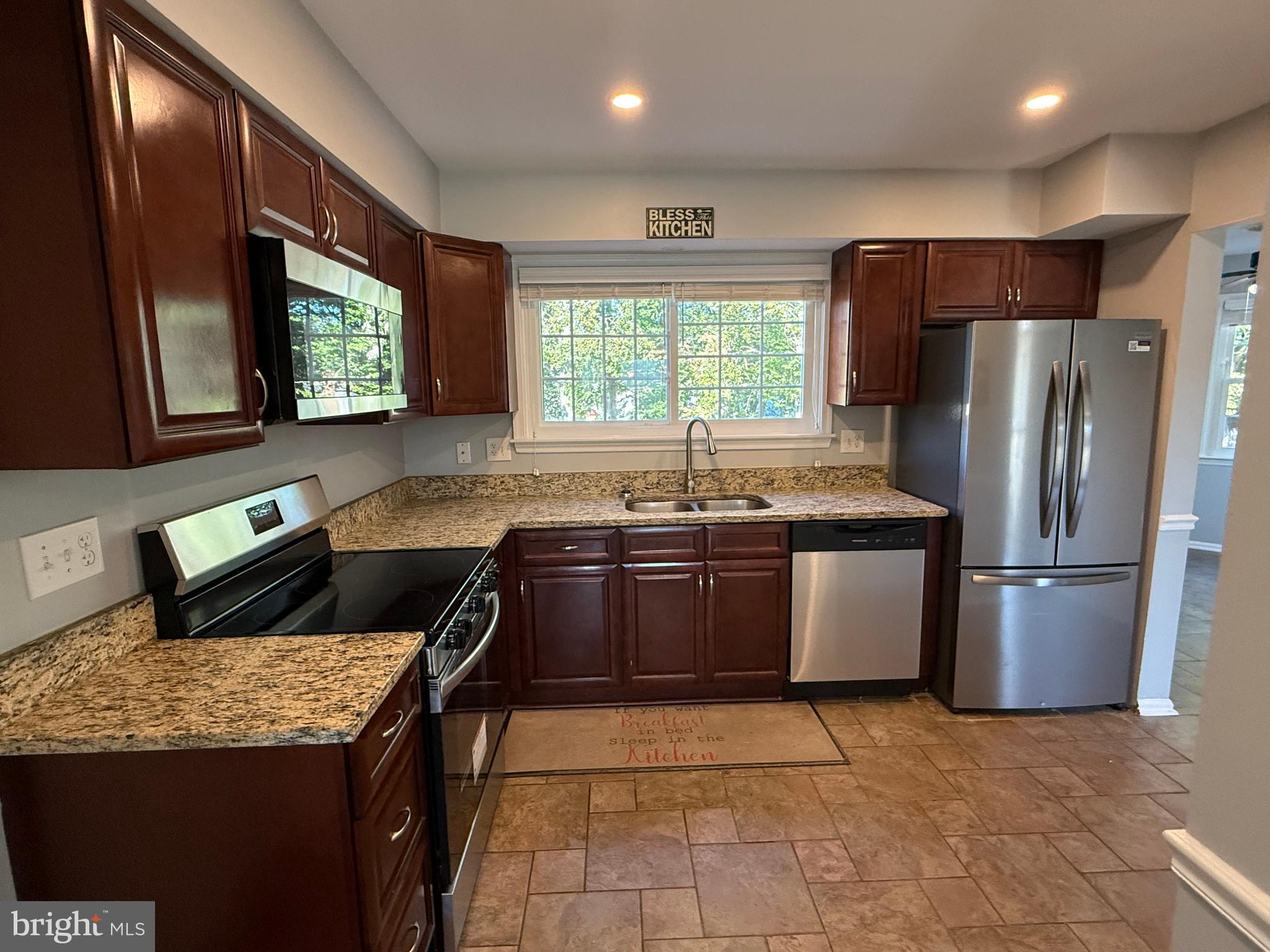 13352 SMOKETOWN ROAD