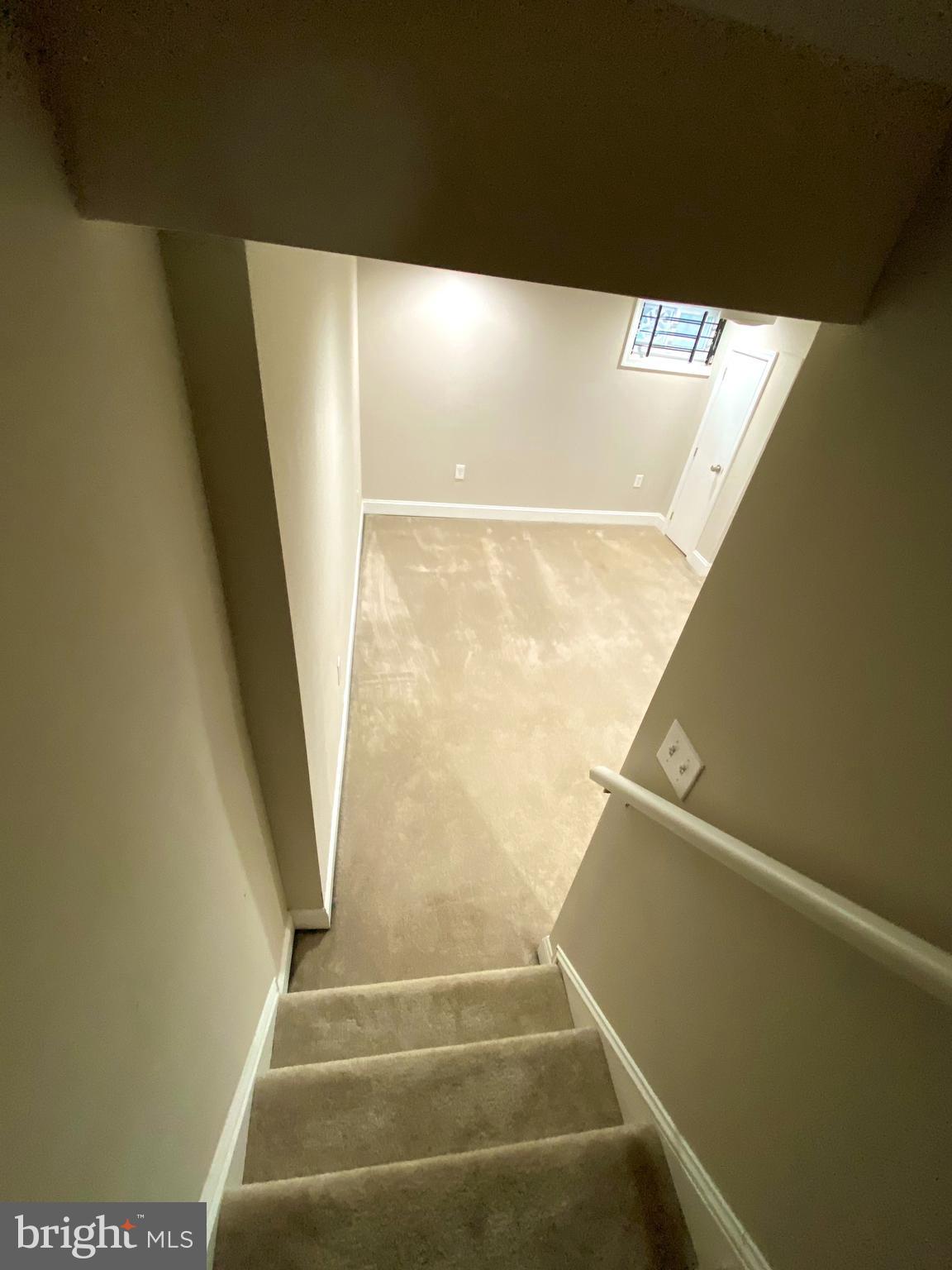 HOLLINS MARKET - Residential