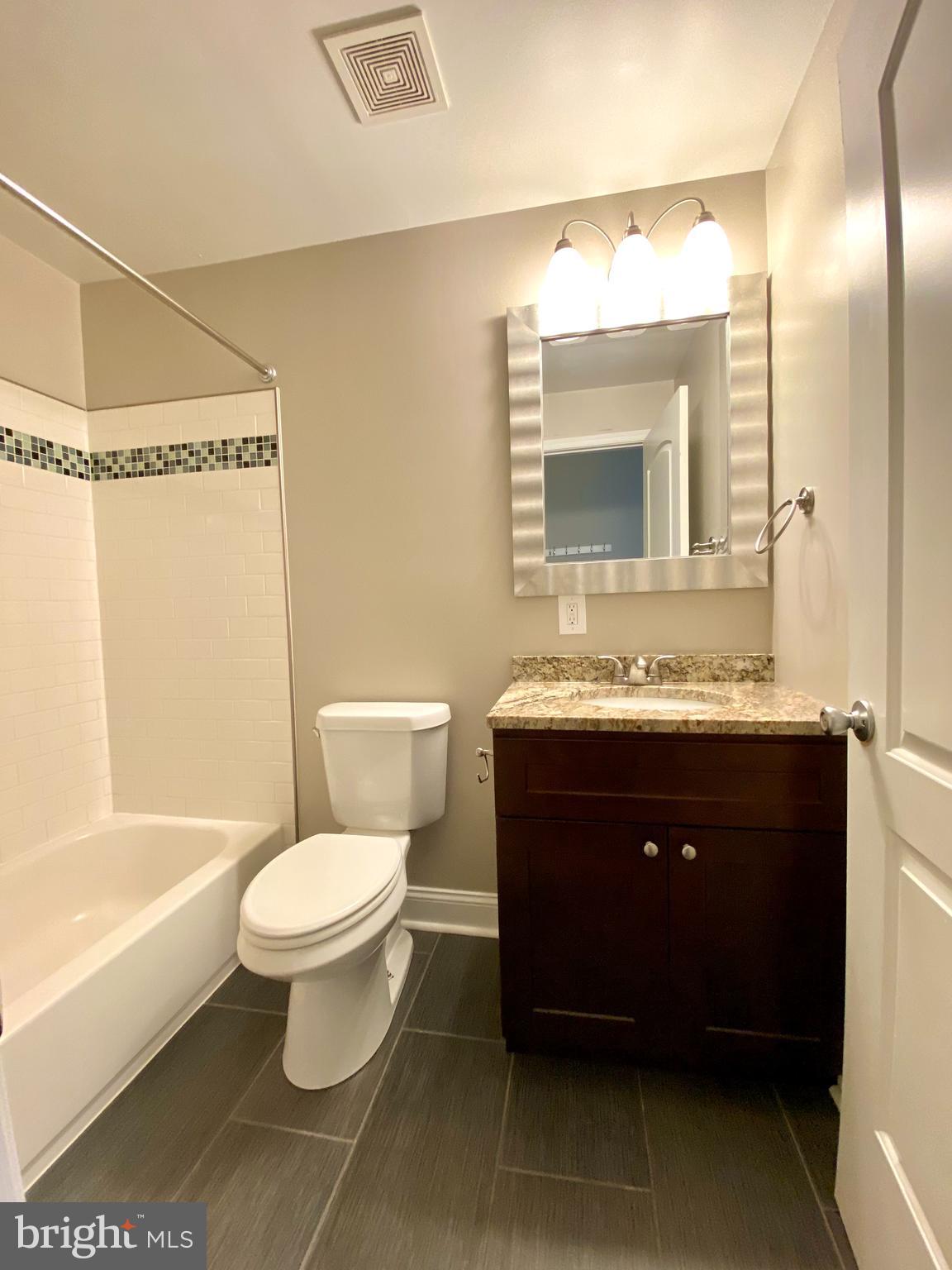 HOLLINS MARKET - Residential