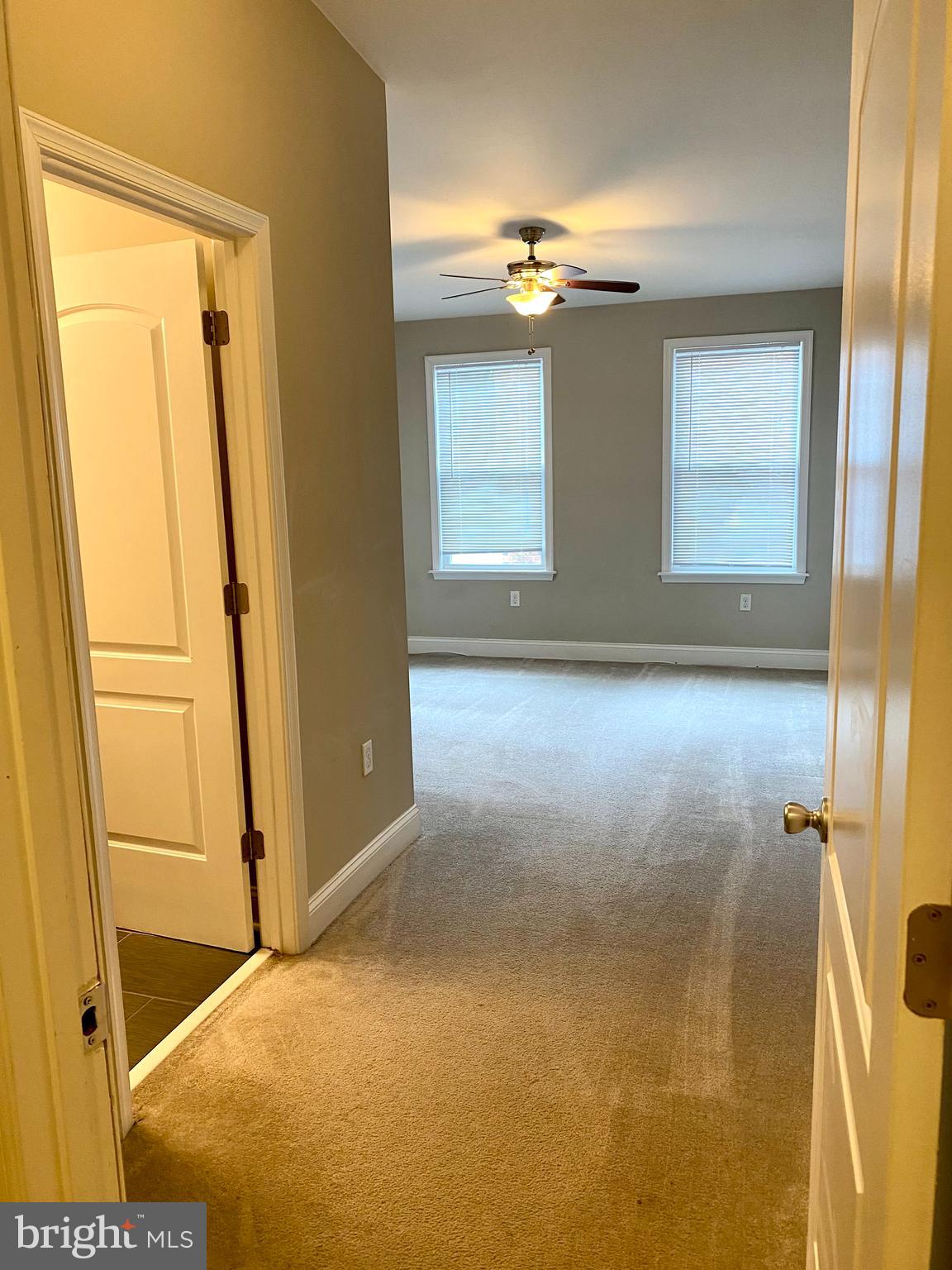 HOLLINS MARKET - Residential