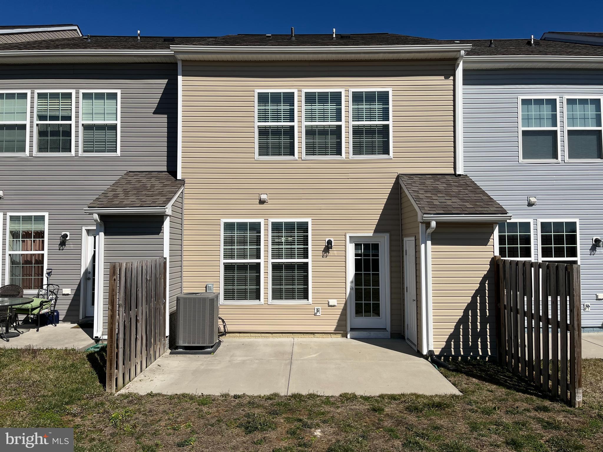 THE GALLERY - Residential Lease