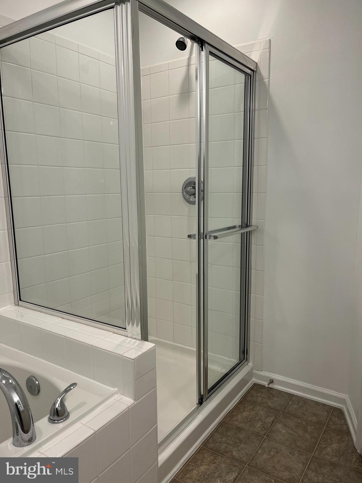 THE GALLERY - Residential Lease