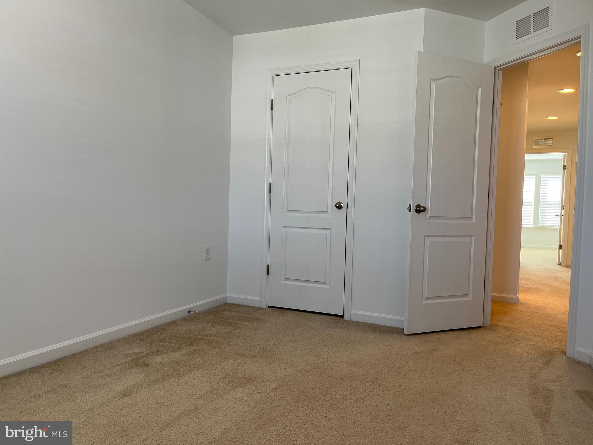 THE GALLERY - Residential Lease