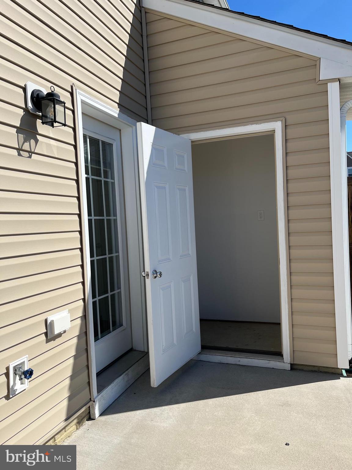 THE GALLERY - Residential Lease