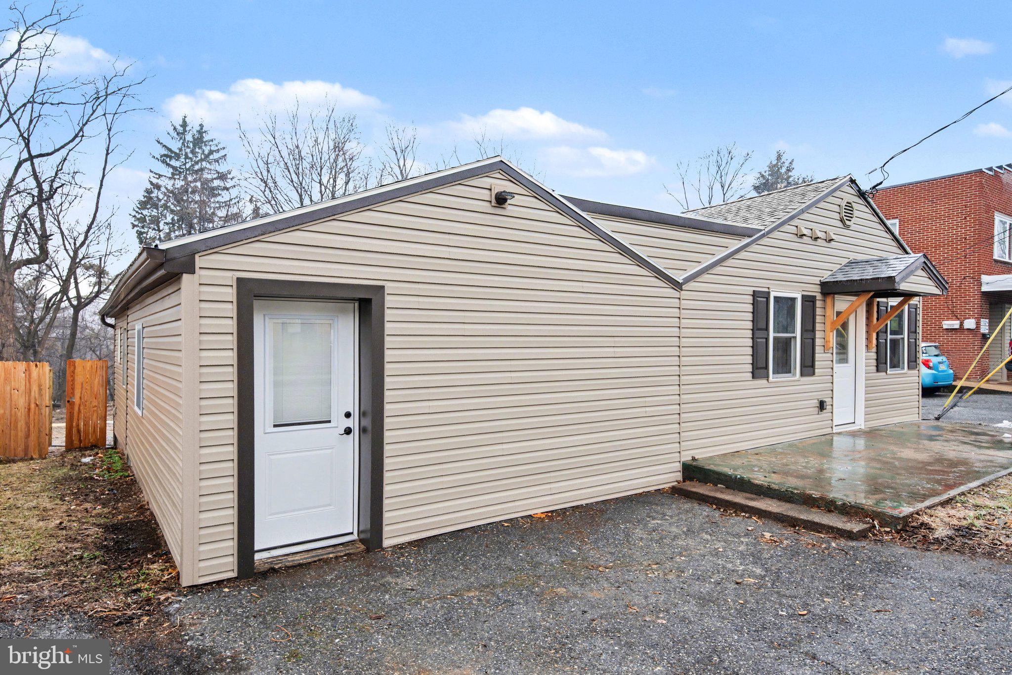EAST PENNSBORO - Residential