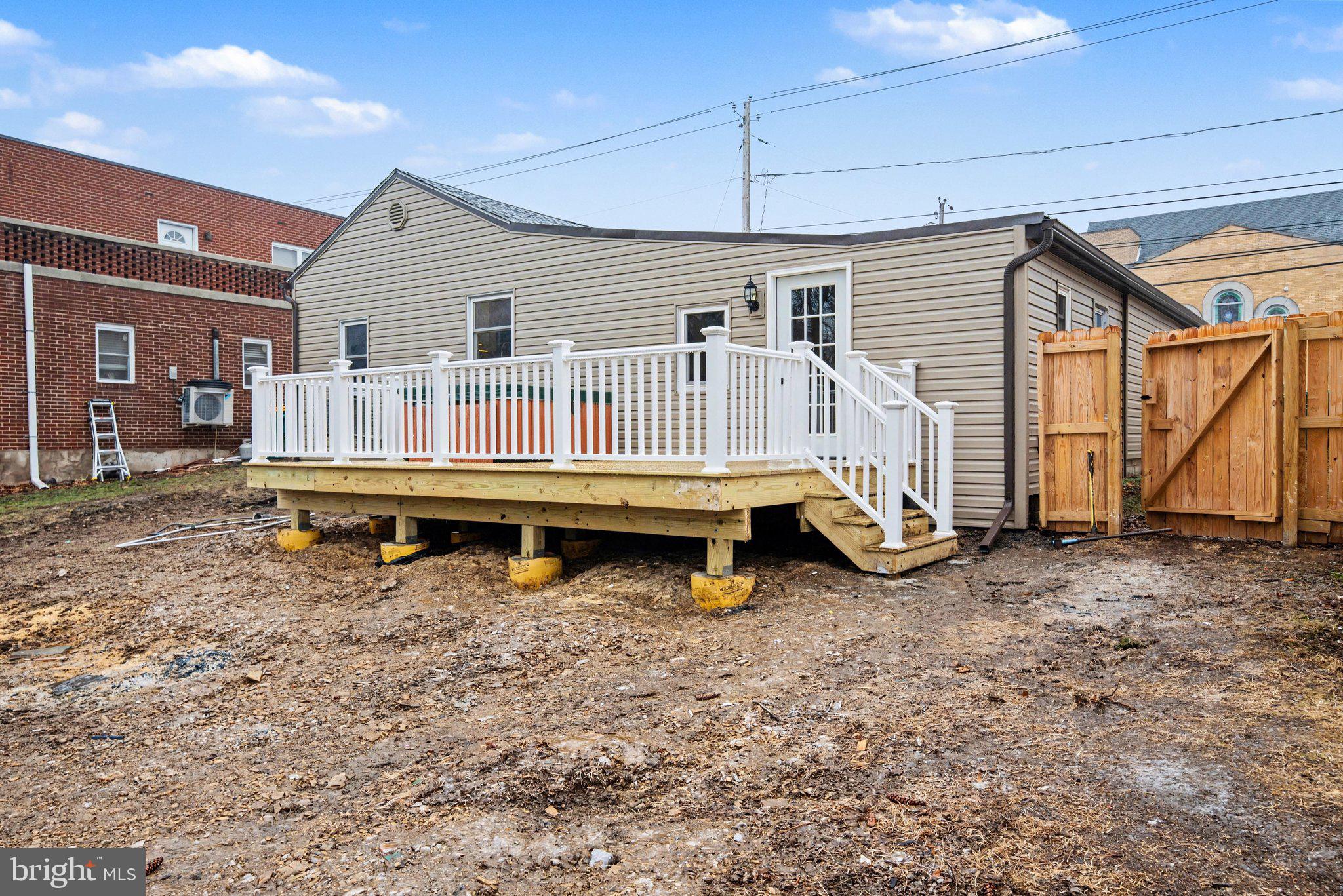 EAST PENNSBORO - Residential