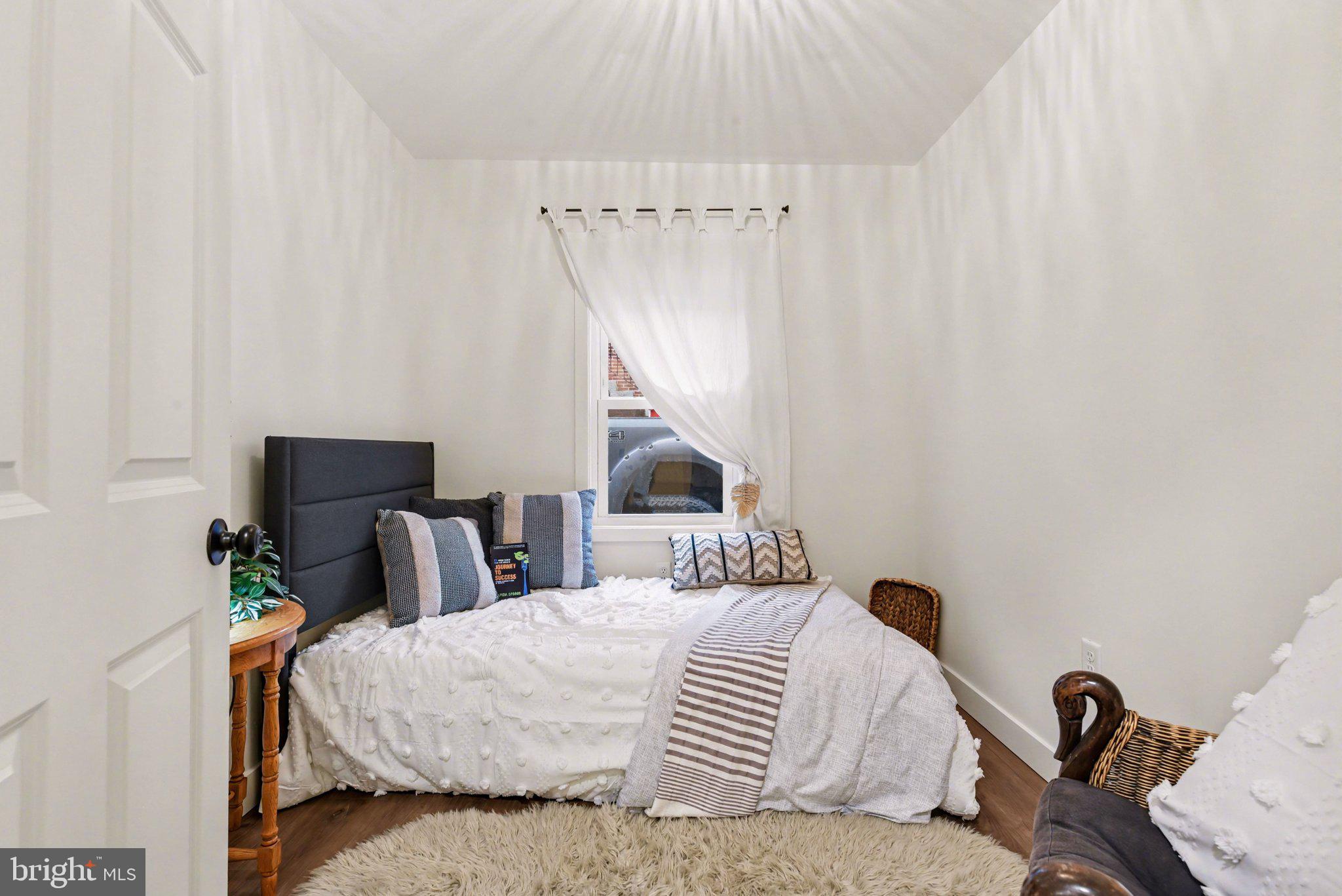 EAST PENNSBORO - Residential