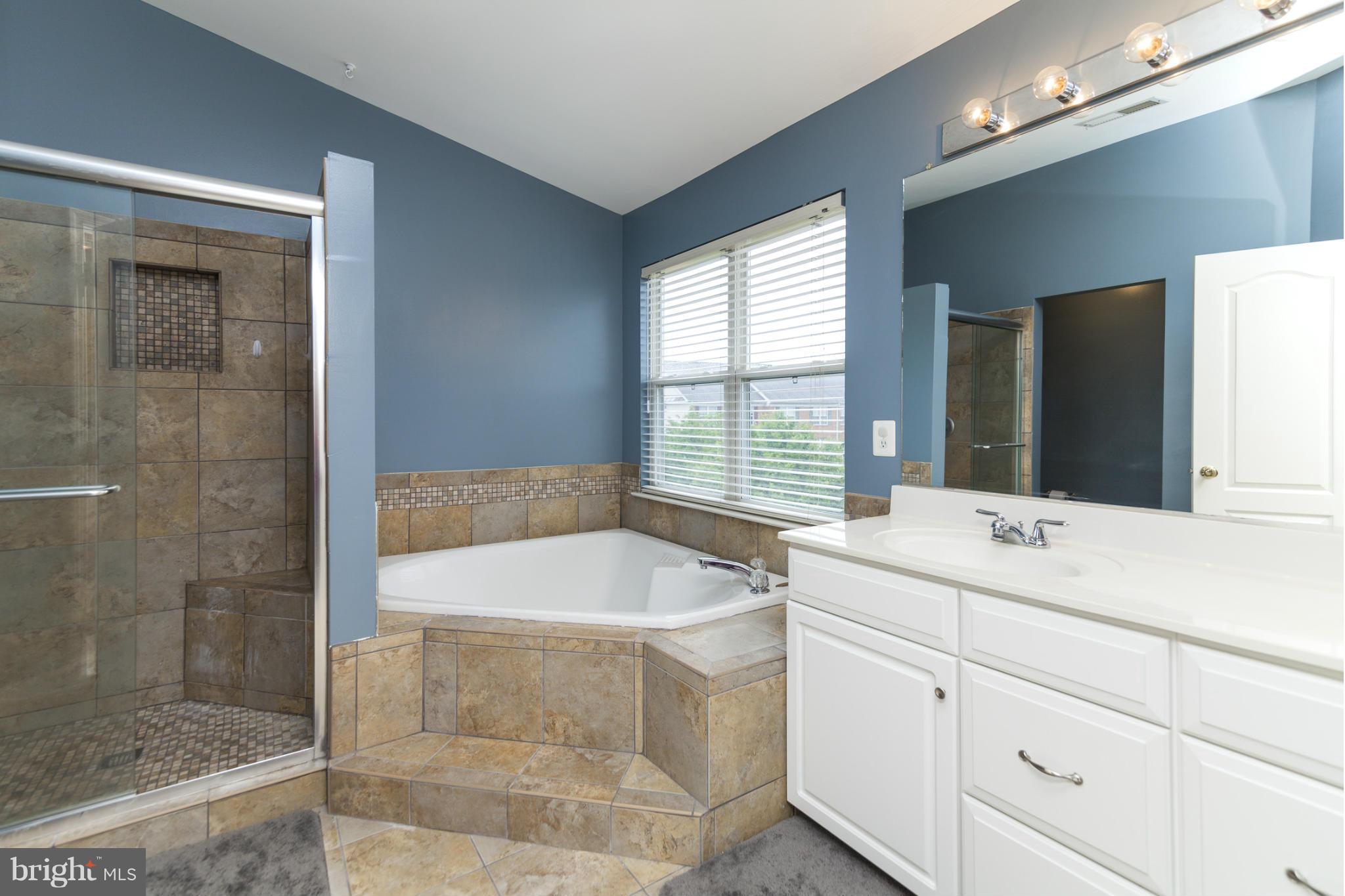 FARMWELL HUNT - Residential