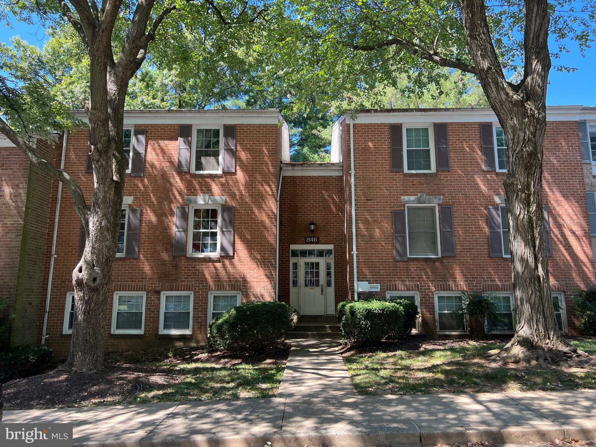 Spacious 2 Bedroom 1 Bath Condo in Diamond Farm/Potomac Oaks! Close to shops, restaurants, Kentland's, public transportation, and easy access to i270, ICC, and MARC train. Open living area with separate dining room, sliding glass doors that lead to fenced area with deck. Upgraded flooring throughout, generous closet space, gas cooking, extra storage, and one assigned parking space. Plenty of additional parking spaces for guests or 2nd vehicle.
ALL UTILITIES (electric, gas, water, sewer) included in rent.
Well maintained, pet friendly community with outdoor pool, tennis courts, tot lots, and club house.
Convenient common area laundry facilities. Move-in ready!